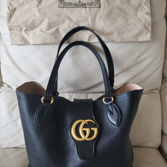 Authentic, Gucci Small Tote with Double G - Picture 2 of 6